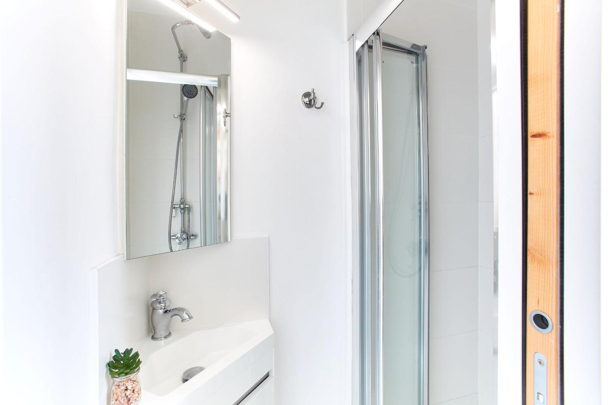 Montmartre & Rue Durantin - 1Br - Cityapartmentstay Париж Экстерьер фото